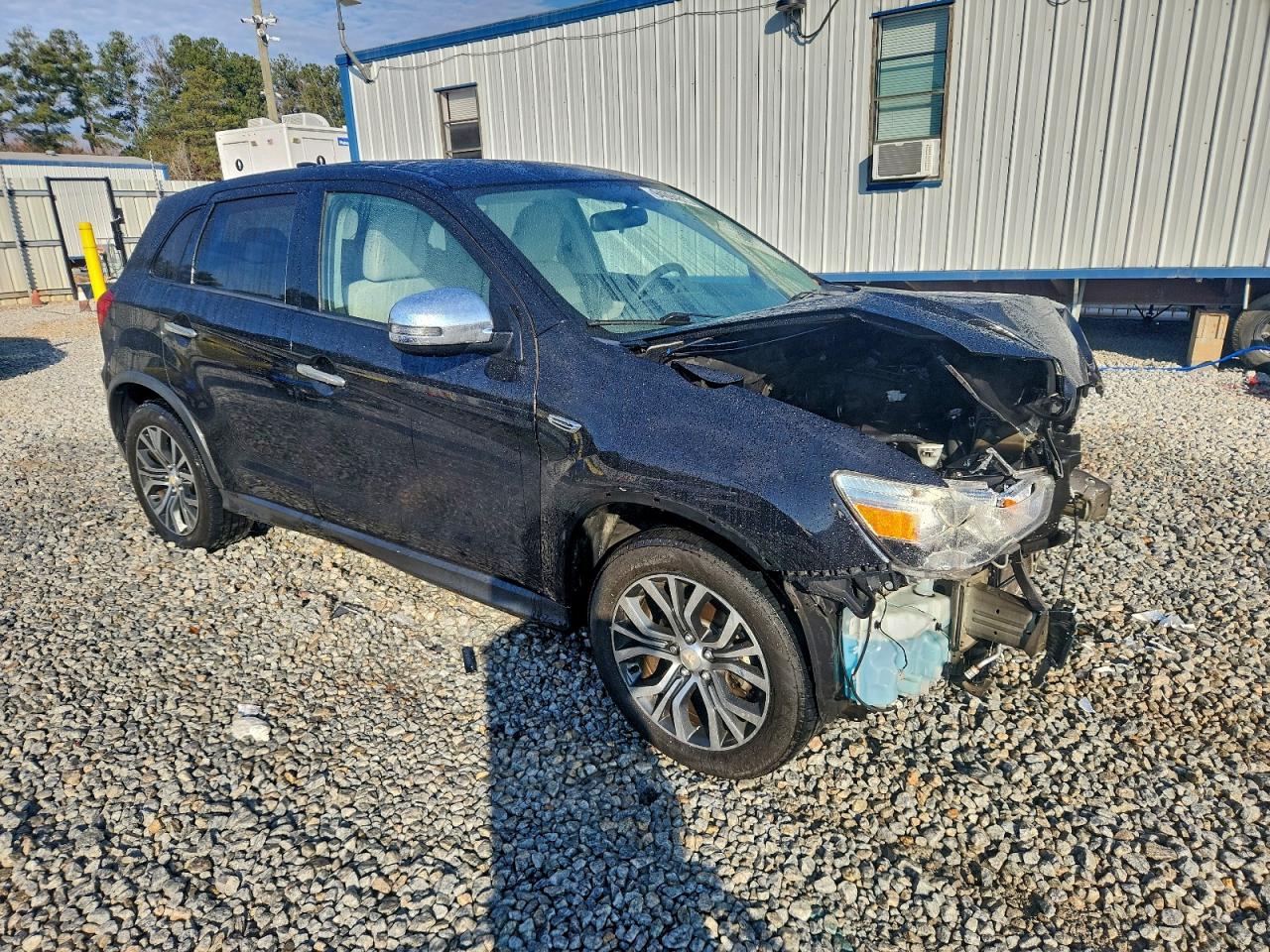 MITSUBISHI OUTLANDER ES