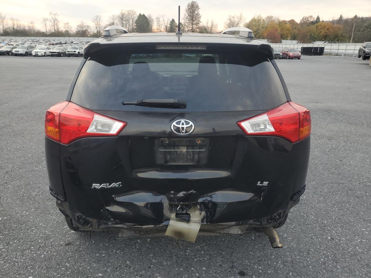 TOYOTA RAV4 LE
