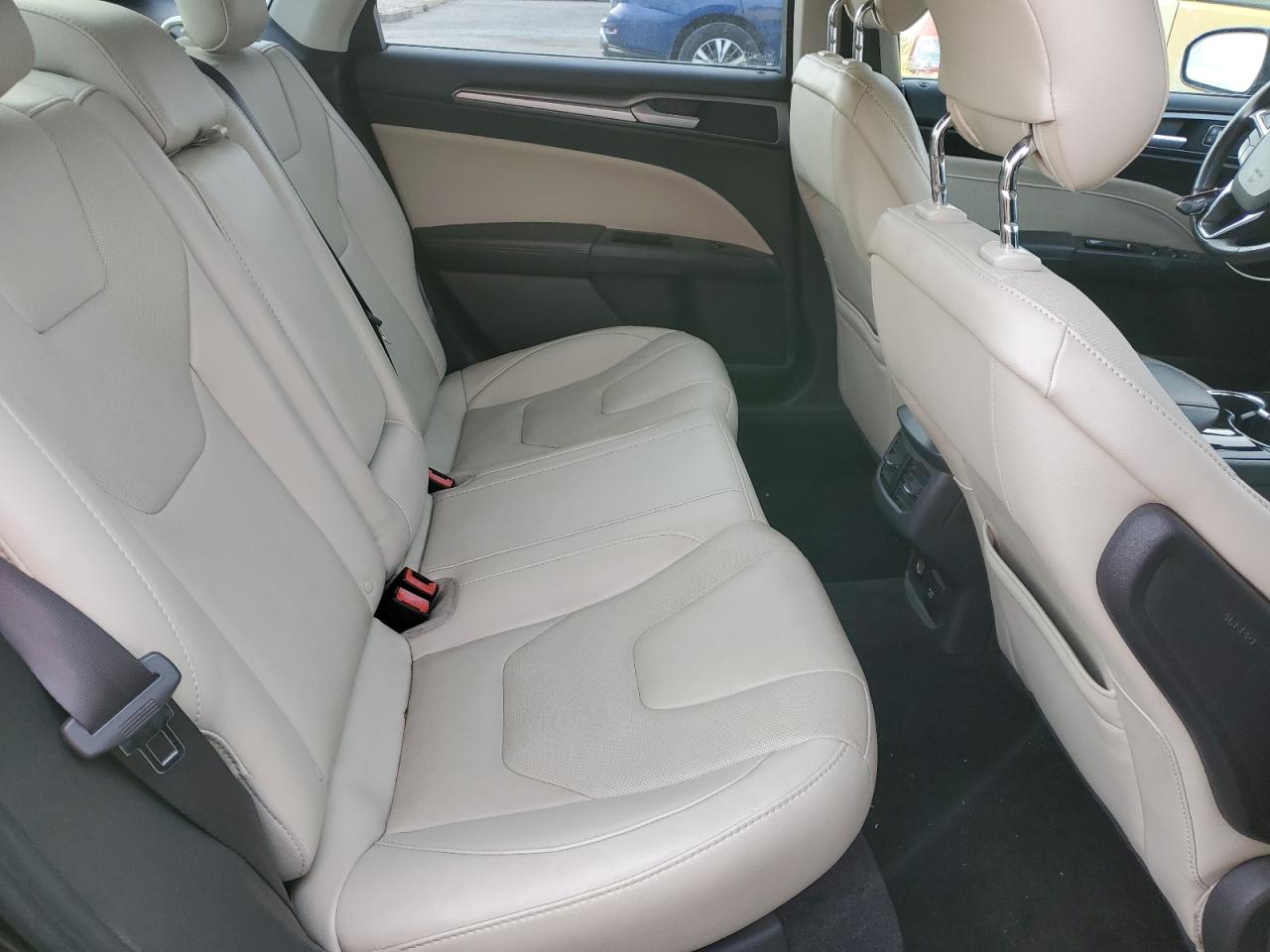 FORD FUSION TITANIUM