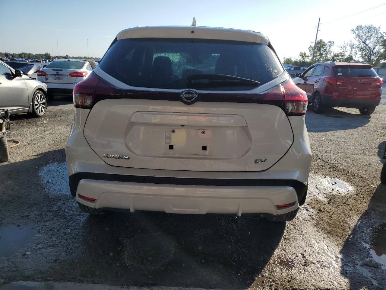 NISSAN KICKS SV