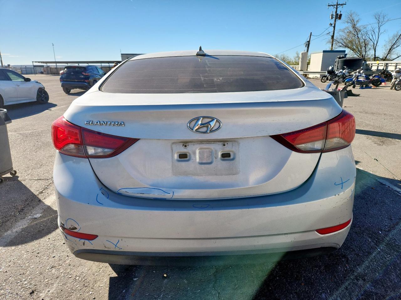 HYUNDAI ELANTRA SE