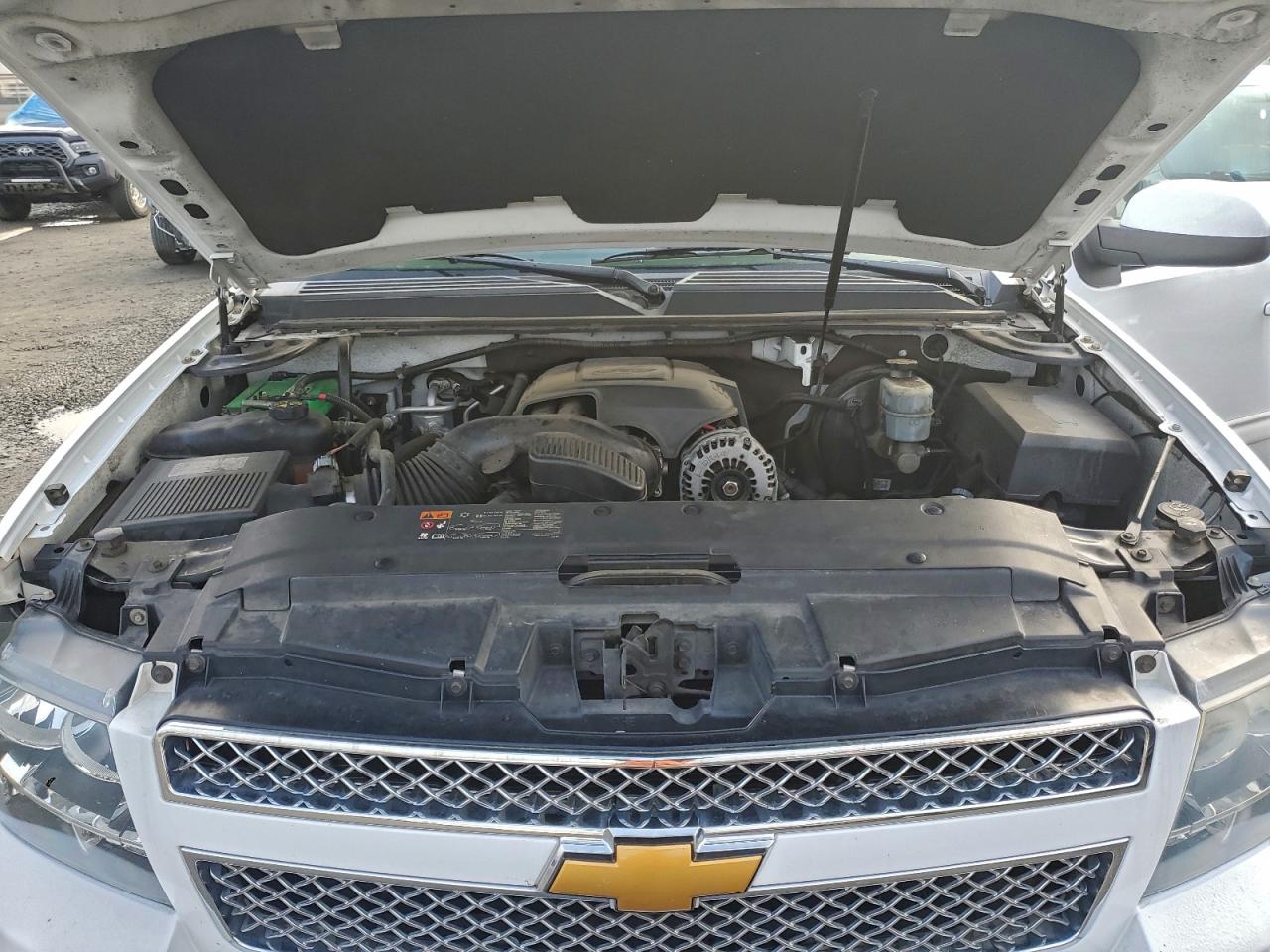 CHEVROLET TAHOE K1500 LT