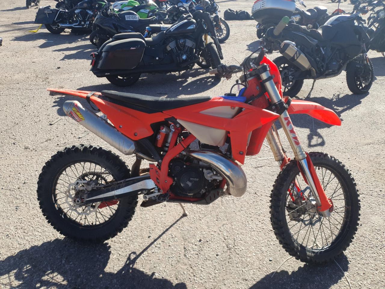 Lot #3297453210 2022 BETA DIRTBIKE