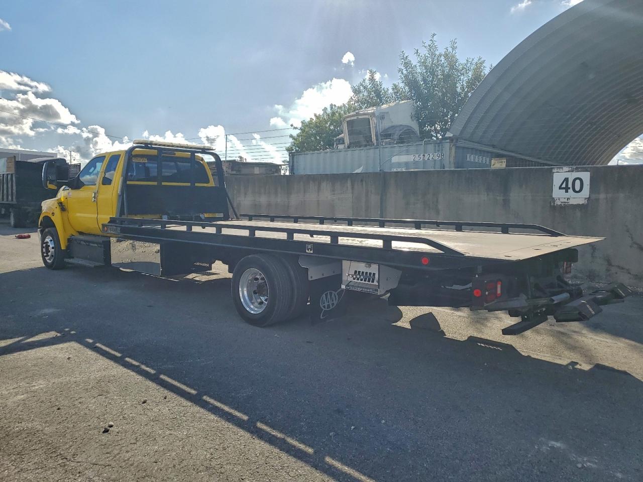 FORD F650 SUPER DUTY