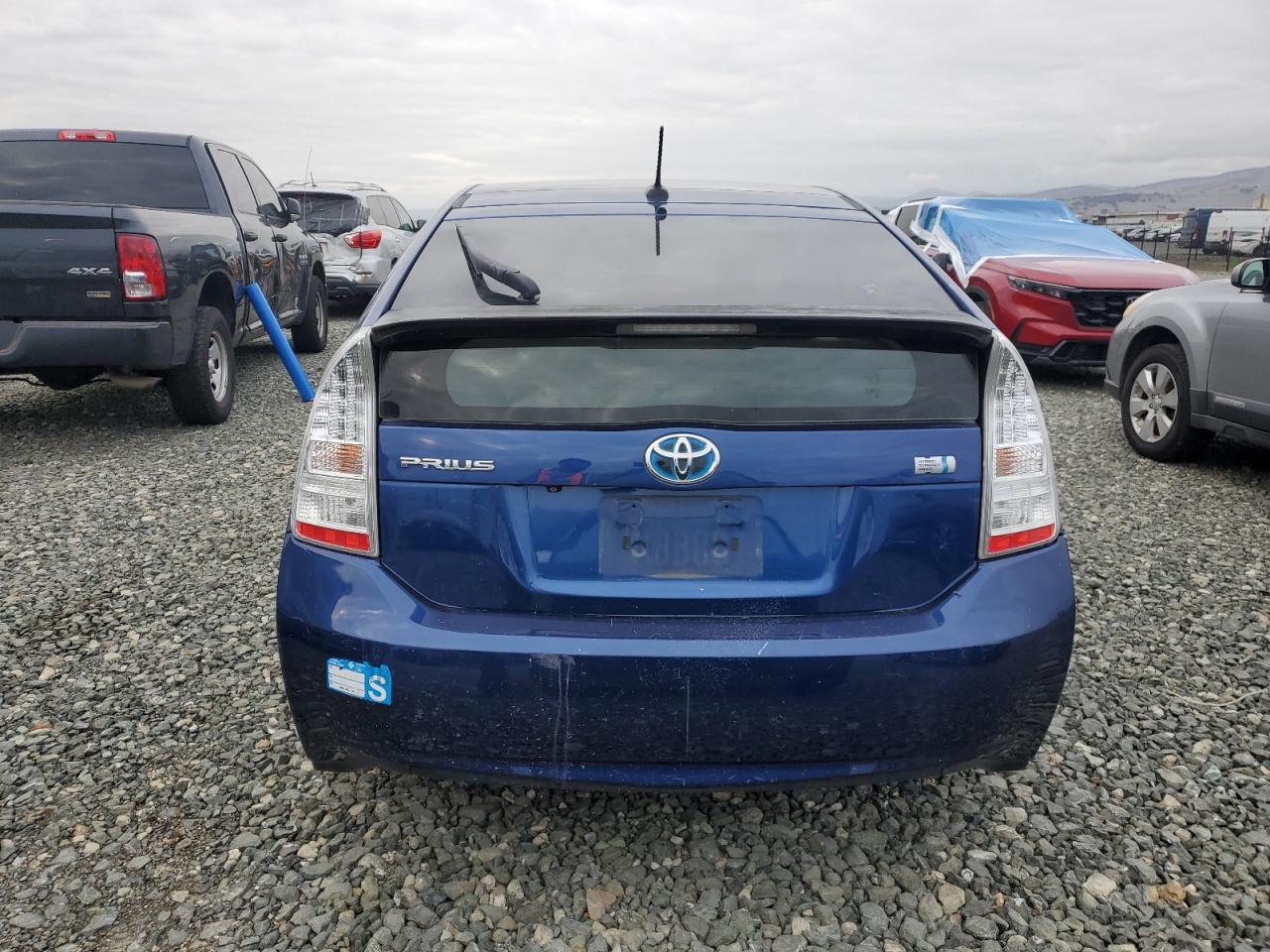 TOYOTA PRIUS
