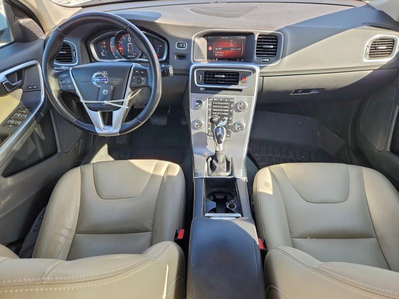 2017 VOLVO S60 PREMIE #3296294423