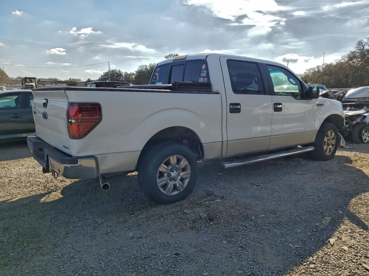 FORD F-150 SUPERCREW