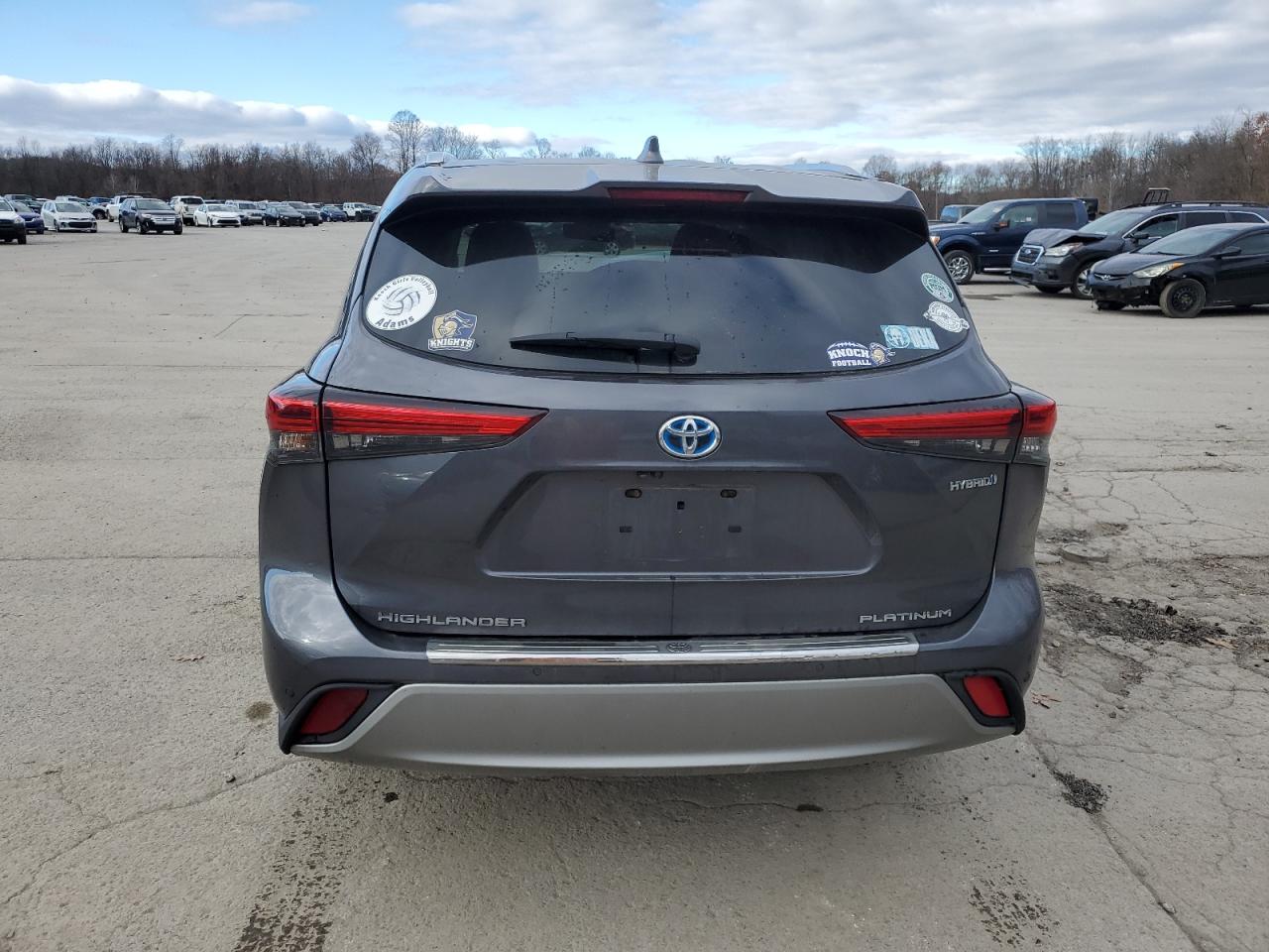 TOYOTA HIGHLANDER HYBRID PLATINUM