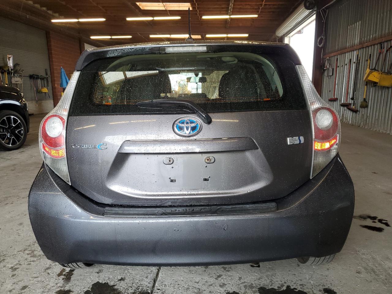 TOYOTA PRIUS C