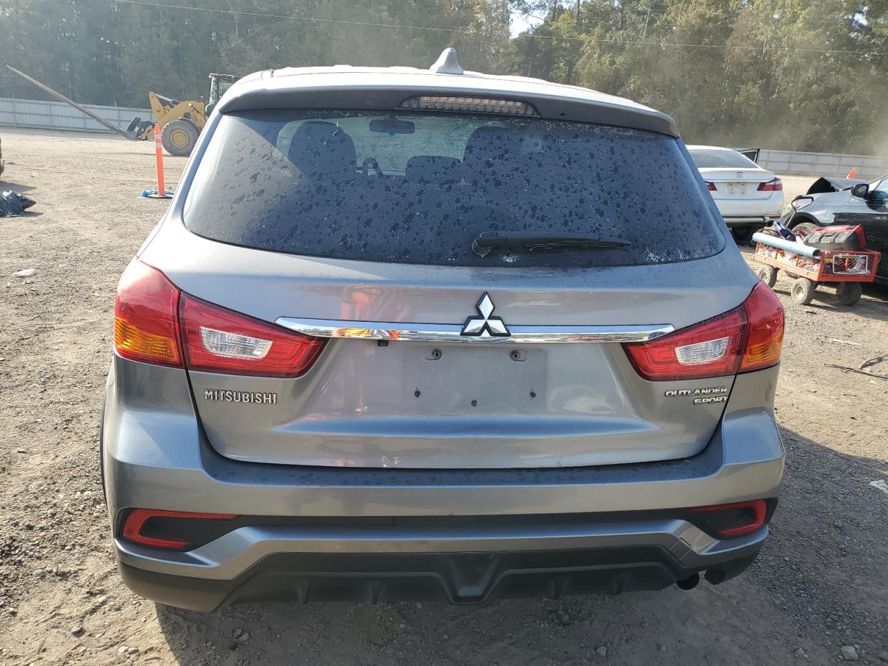 MITSUBISHI OUTLANDER ES