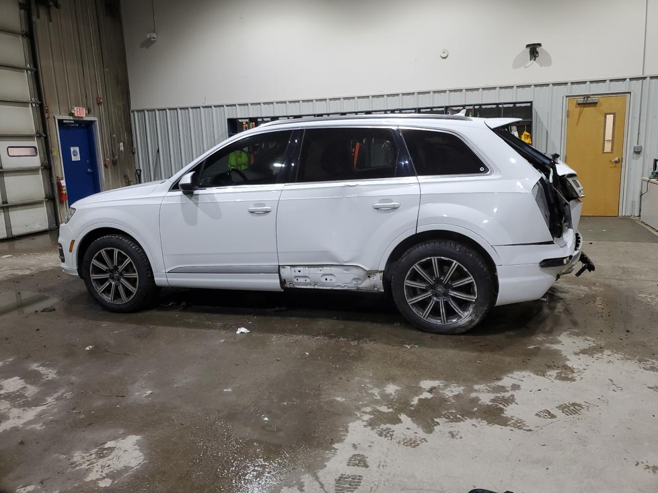 AUDI Q7 PREMIUM PLUS