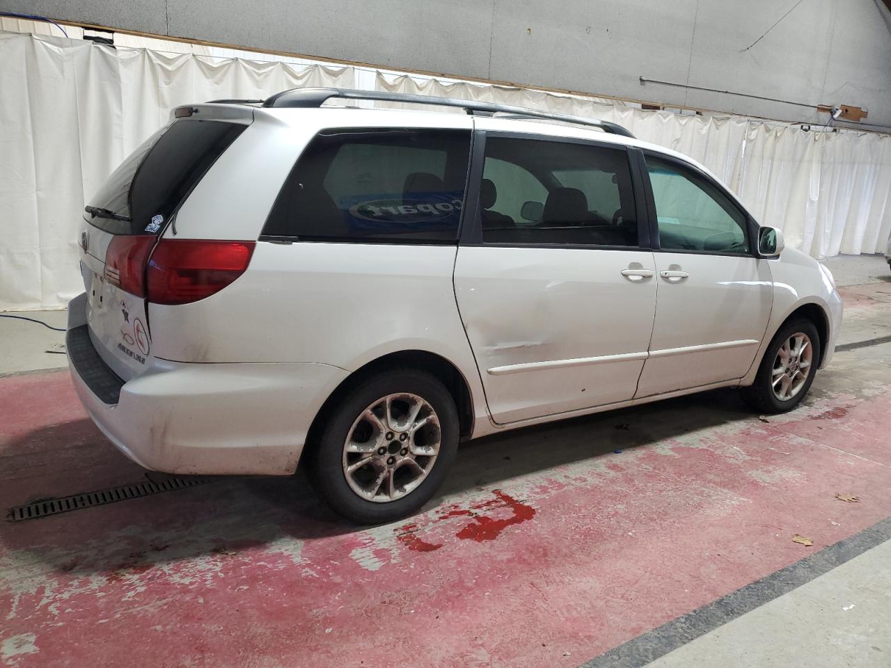 Lot #3298146298 2005 TOYOTA SIENNA XLE