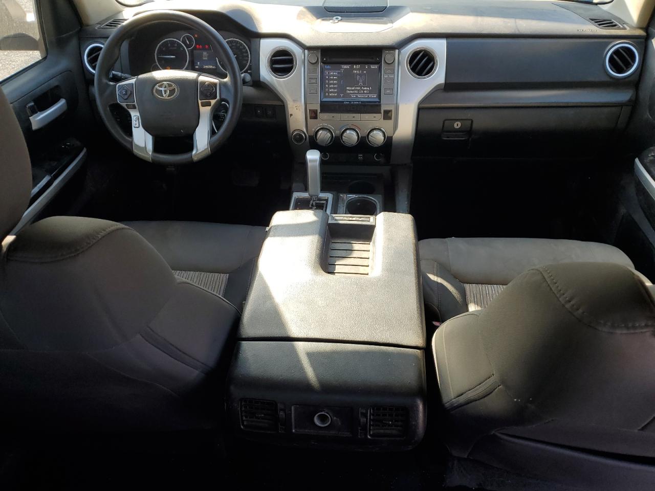 TOYOTA TUNDRA CREWMAX SR5