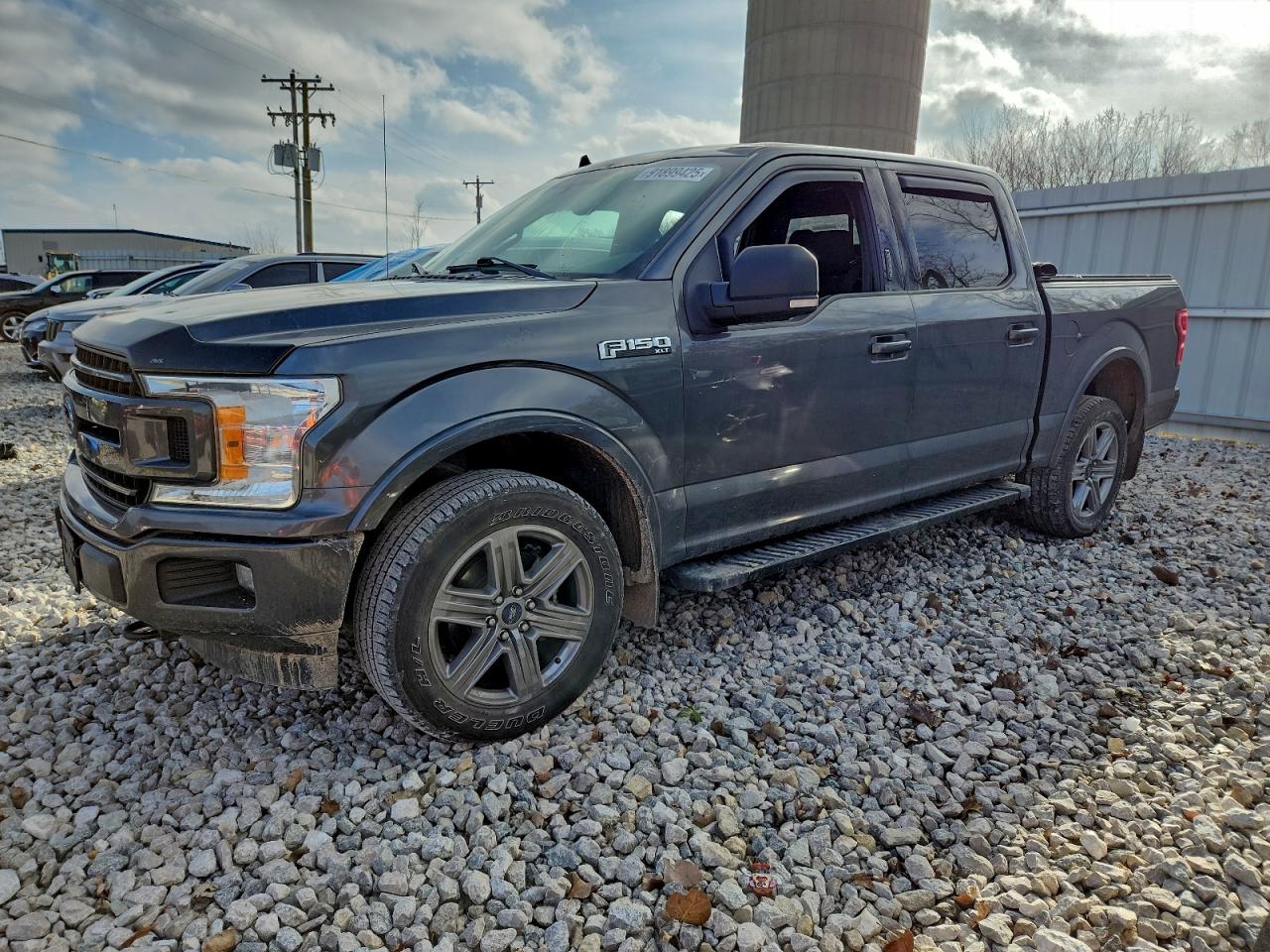 FORD F-150 SUPERCREW