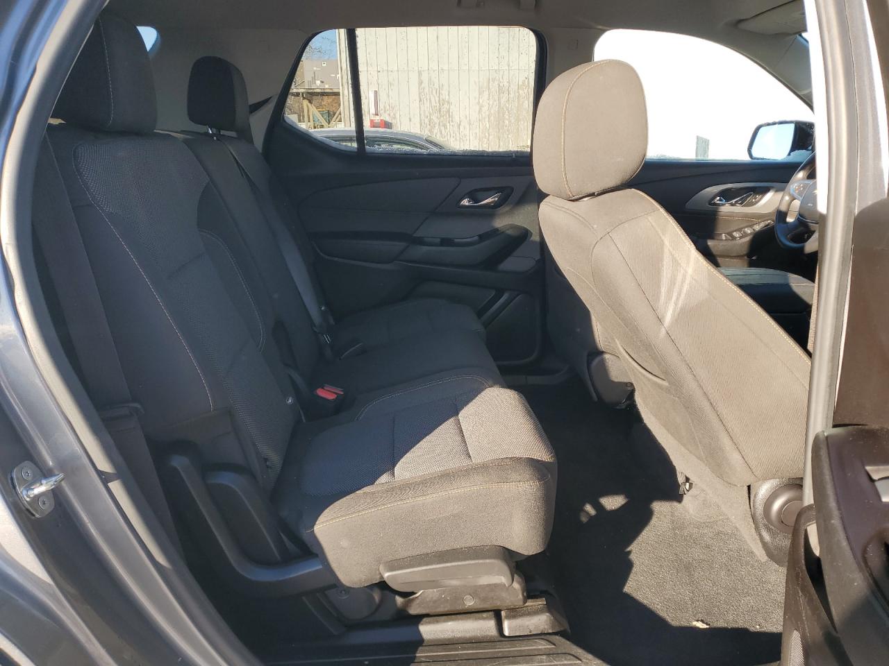 CHEVROLET TRAVERSE LS