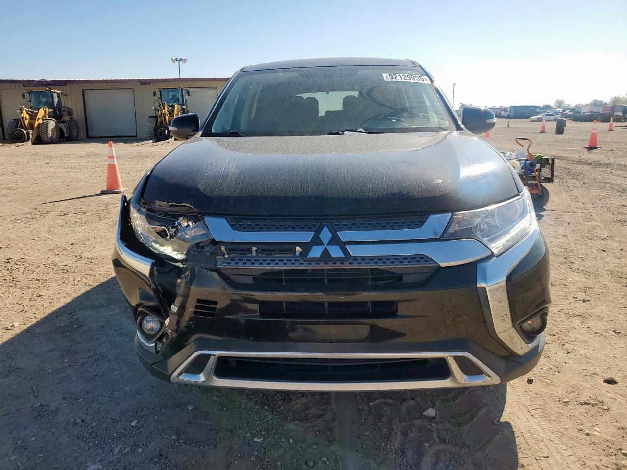 MITSUBISHI OUTLANDER SE