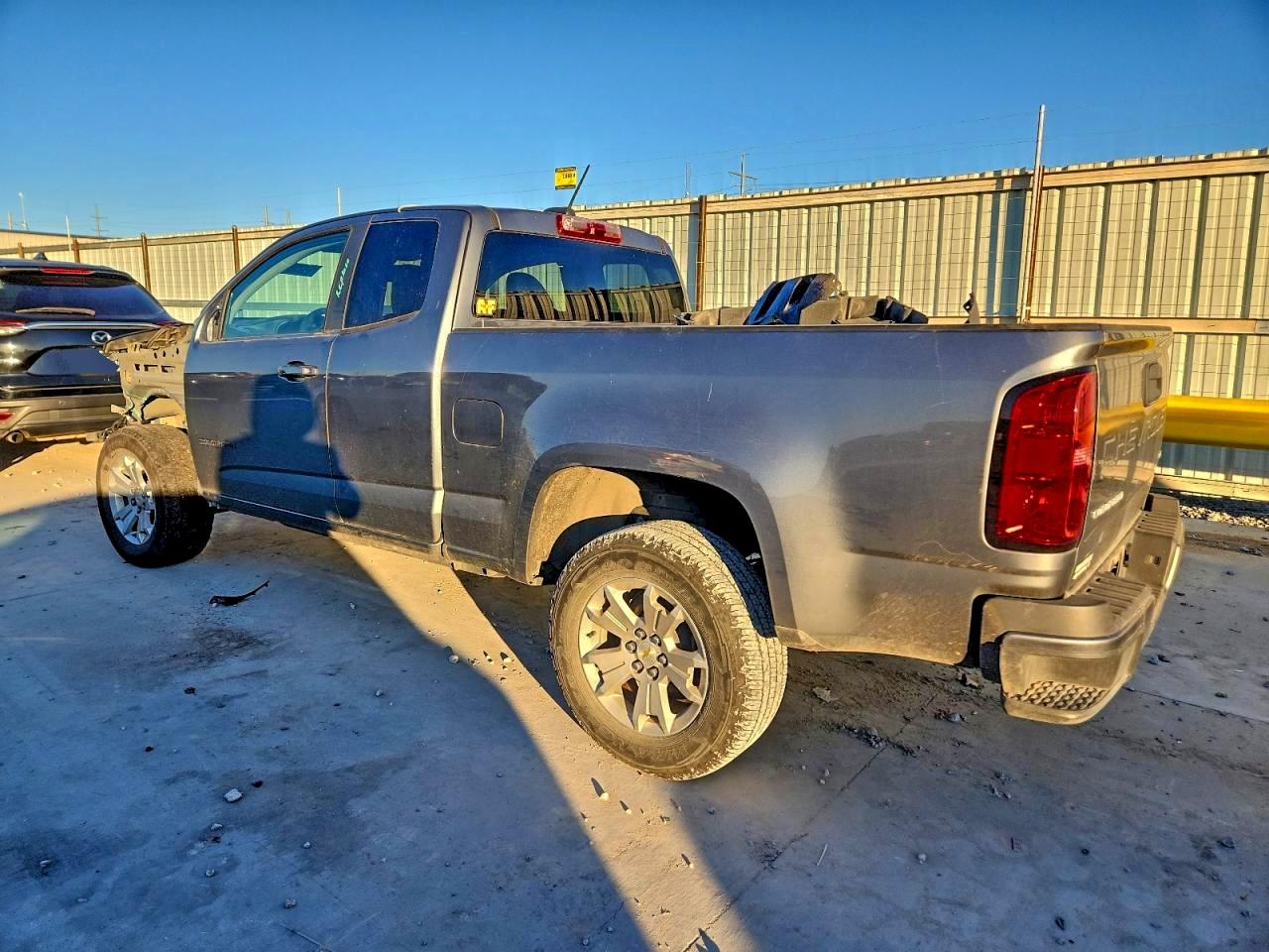 CHEVROLET COLORADO LT