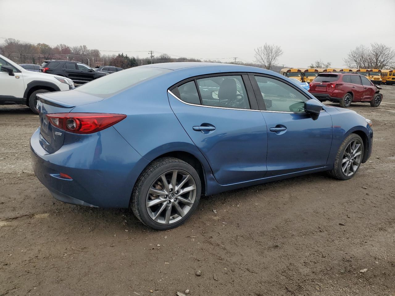 MAZDA 3 TOURING