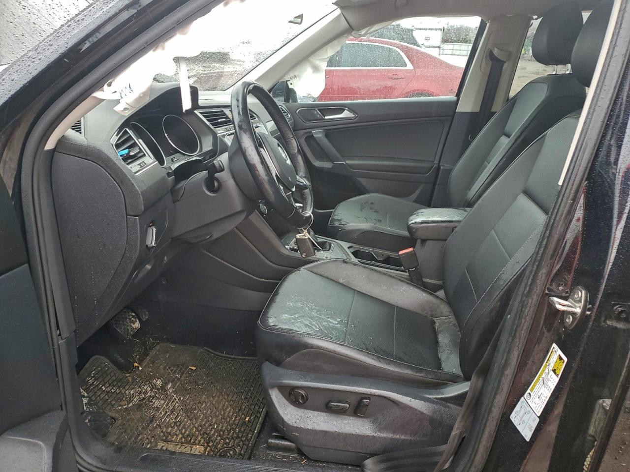 VOLKSWAGEN TIGUAN SE