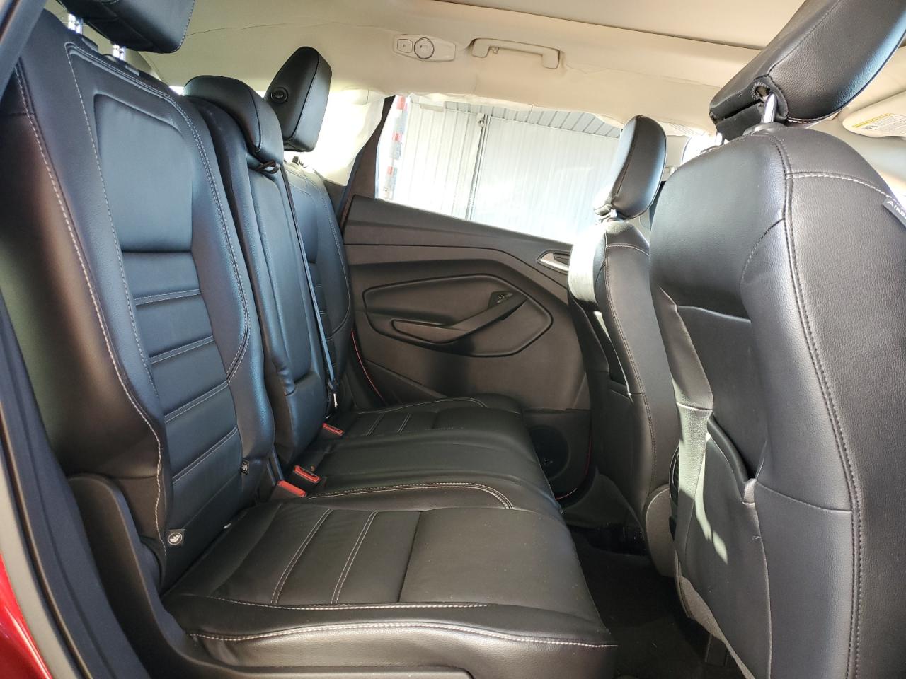 FORD ESCAPE TITANIUM