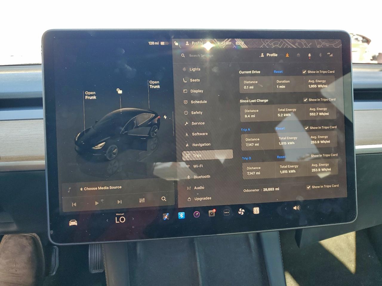 Lot #3303010600 2023 TESLA MODEL 3