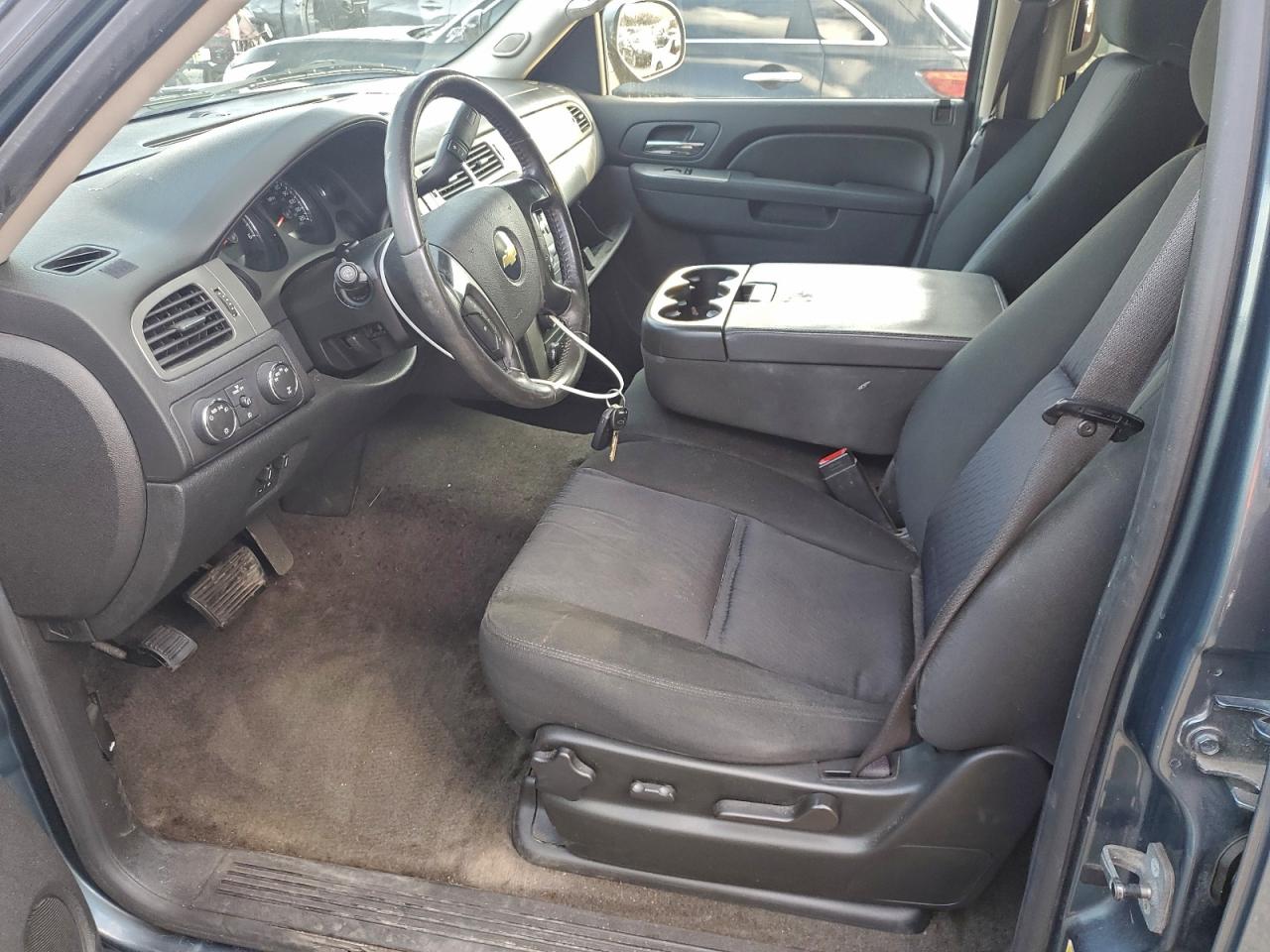 CHEVROLET TAHOE K1500 LS