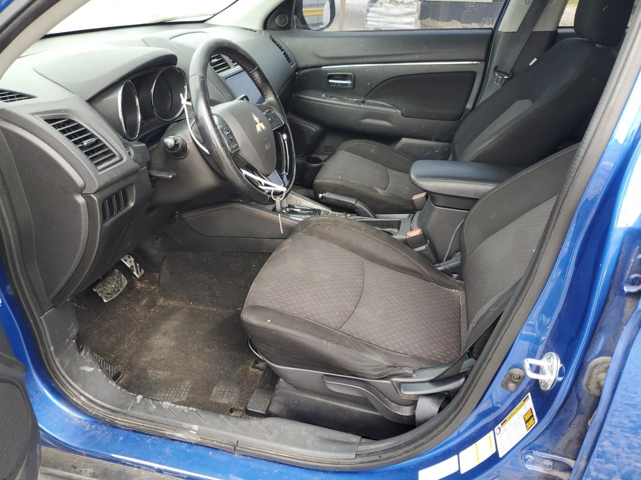 MITSUBISHI OUTLANDER ES