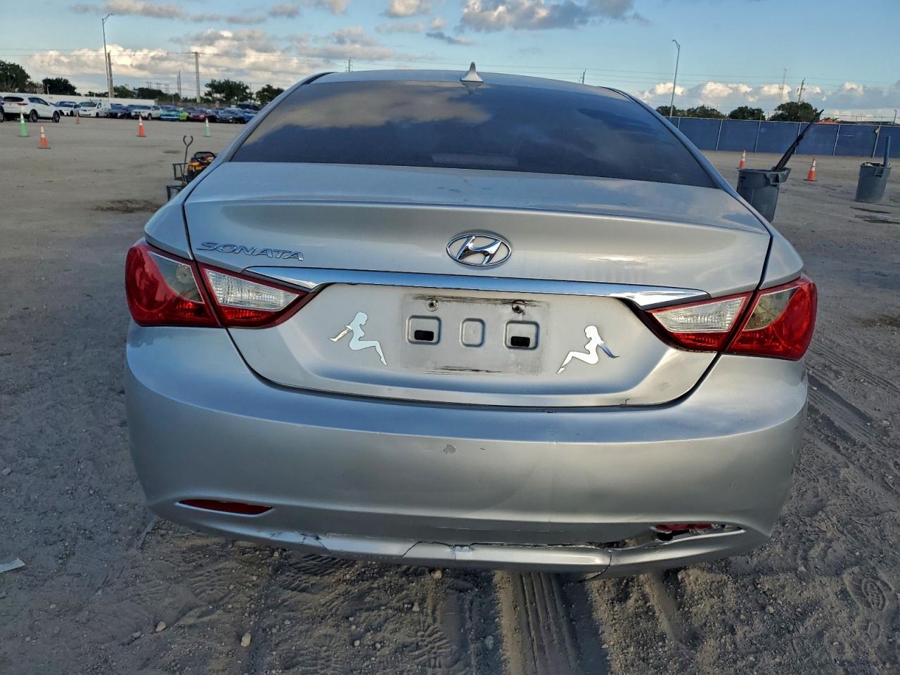 Lot #3302878923 2013 HYUNDAI SONATA GLS
