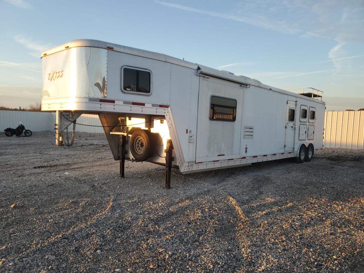 Lot #3291219979 2006 EXIS TRAILER