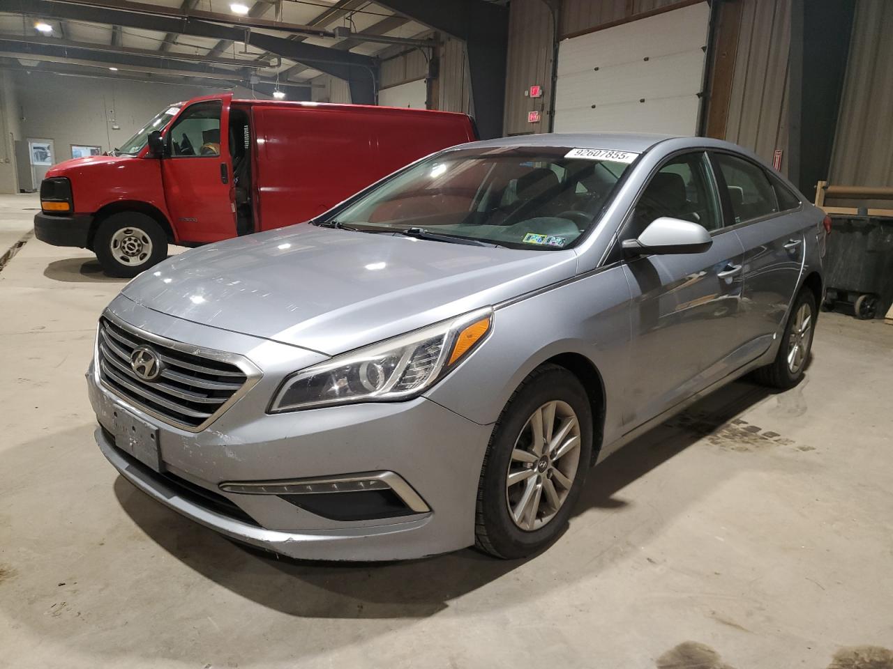 Lot #3301940454 2015 HYUNDAI SONATA SE