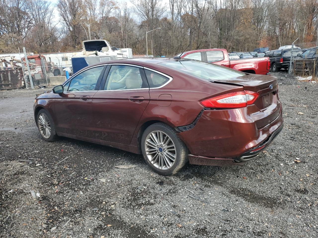 FORD FUSION SE