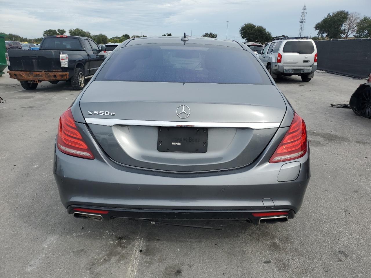 MERCEDES-BENZ S-CLASS 550E