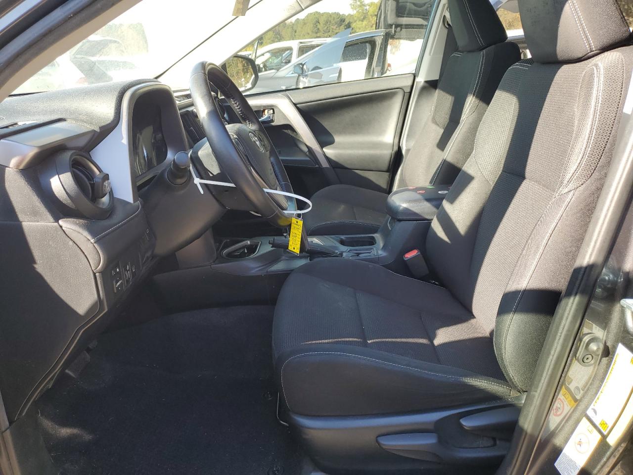 Lot #3302888912 2016 TOYOTA RAV4 XLE