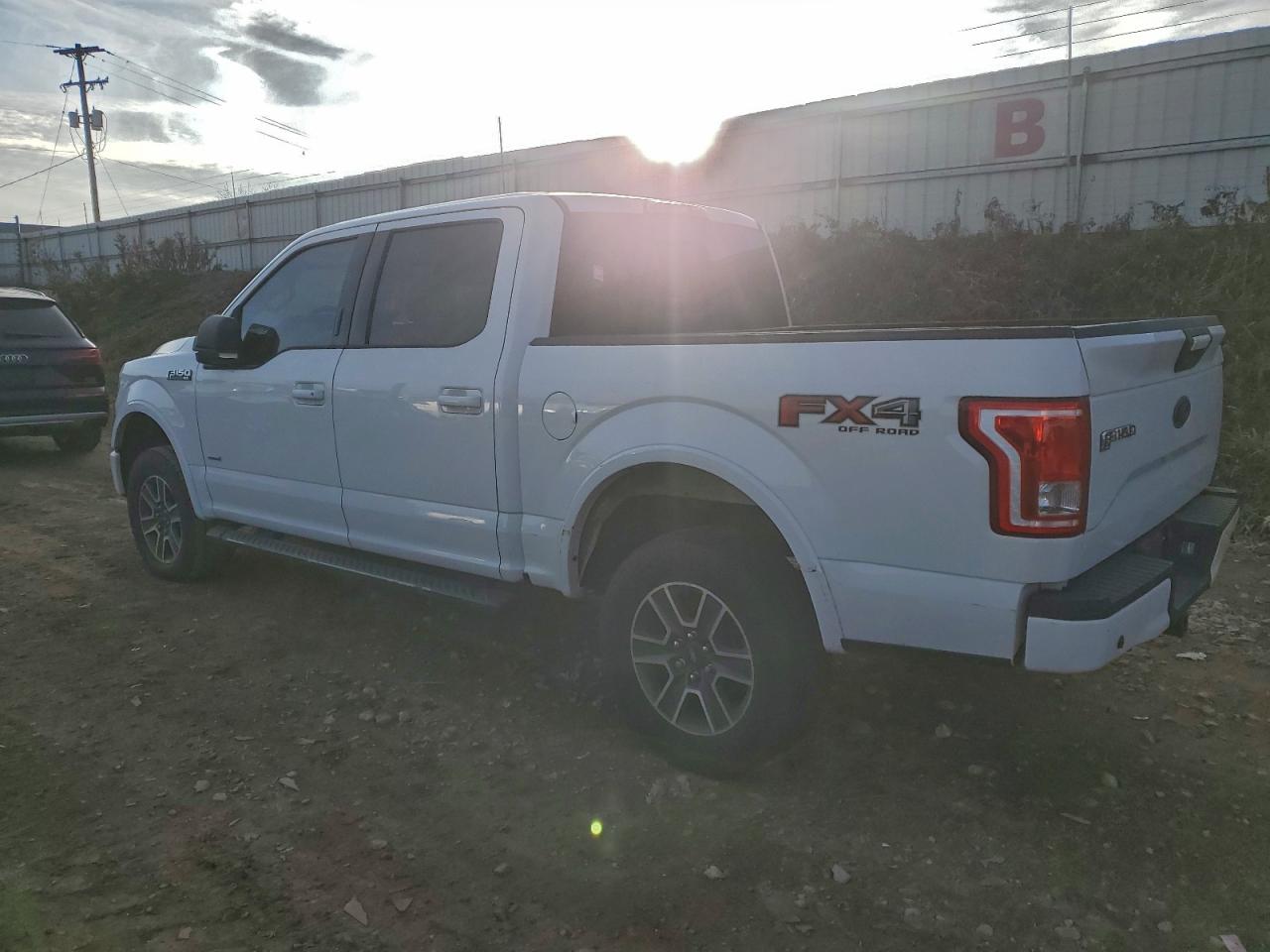 FORD F-150 SUPERCREW