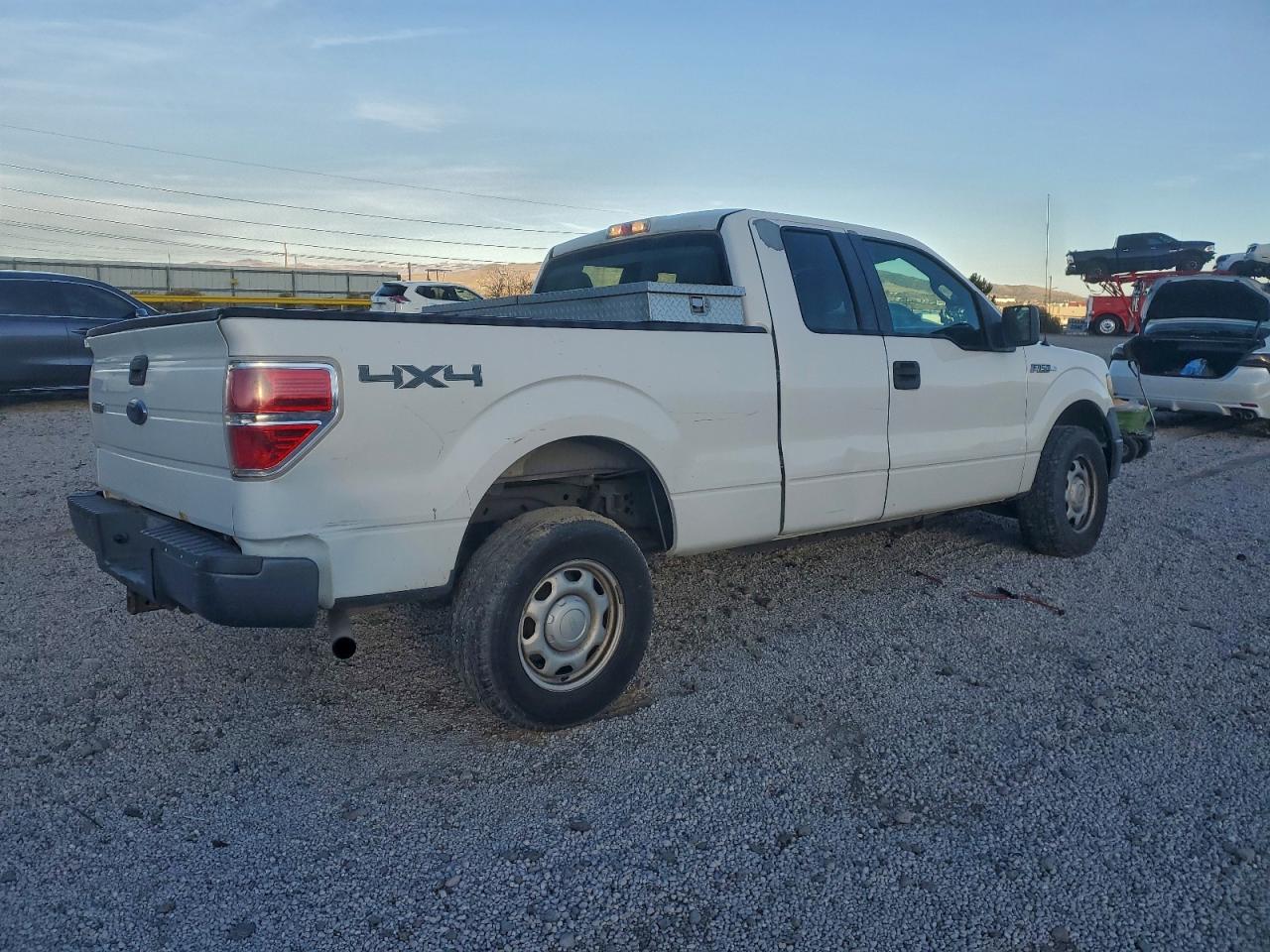 FORD F-150 SUPER CAB