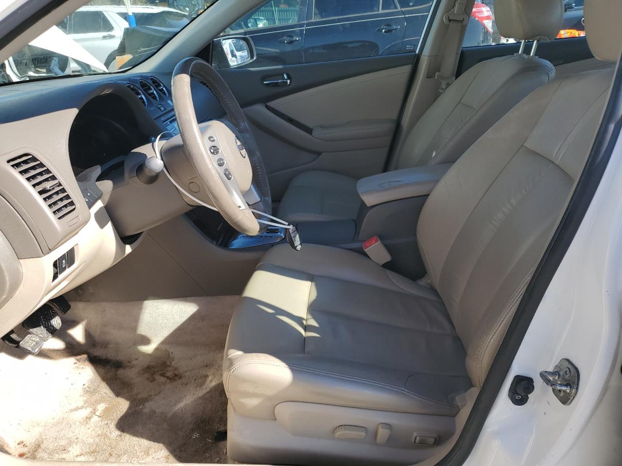 NISSAN ALTIMA BASE