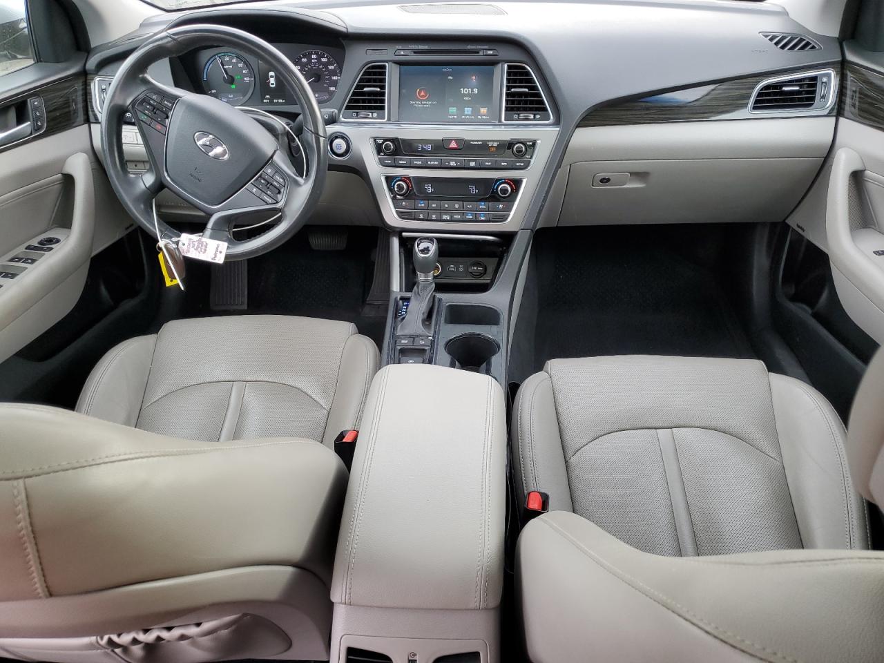 HYUNDAI SONATA HYBRID