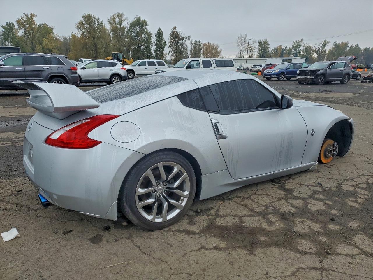 NISSAN 370Z BASE