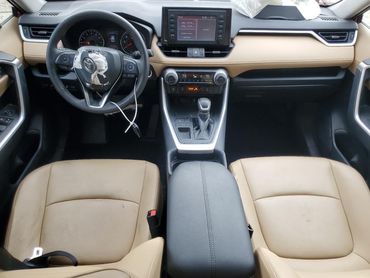 TOYOTA RAV4 XLE PREMIUM