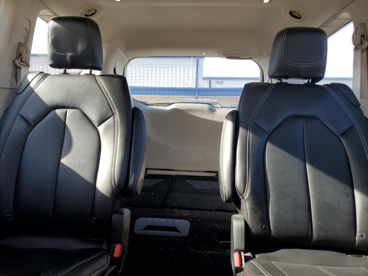 CHRYSLER PACIFICA TOURING L