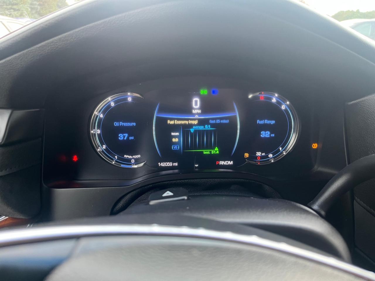 CADILLAC ESCALADE LUXURY