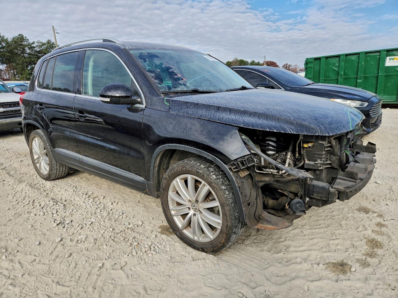 VOLKSWAGEN TIGUAN S
