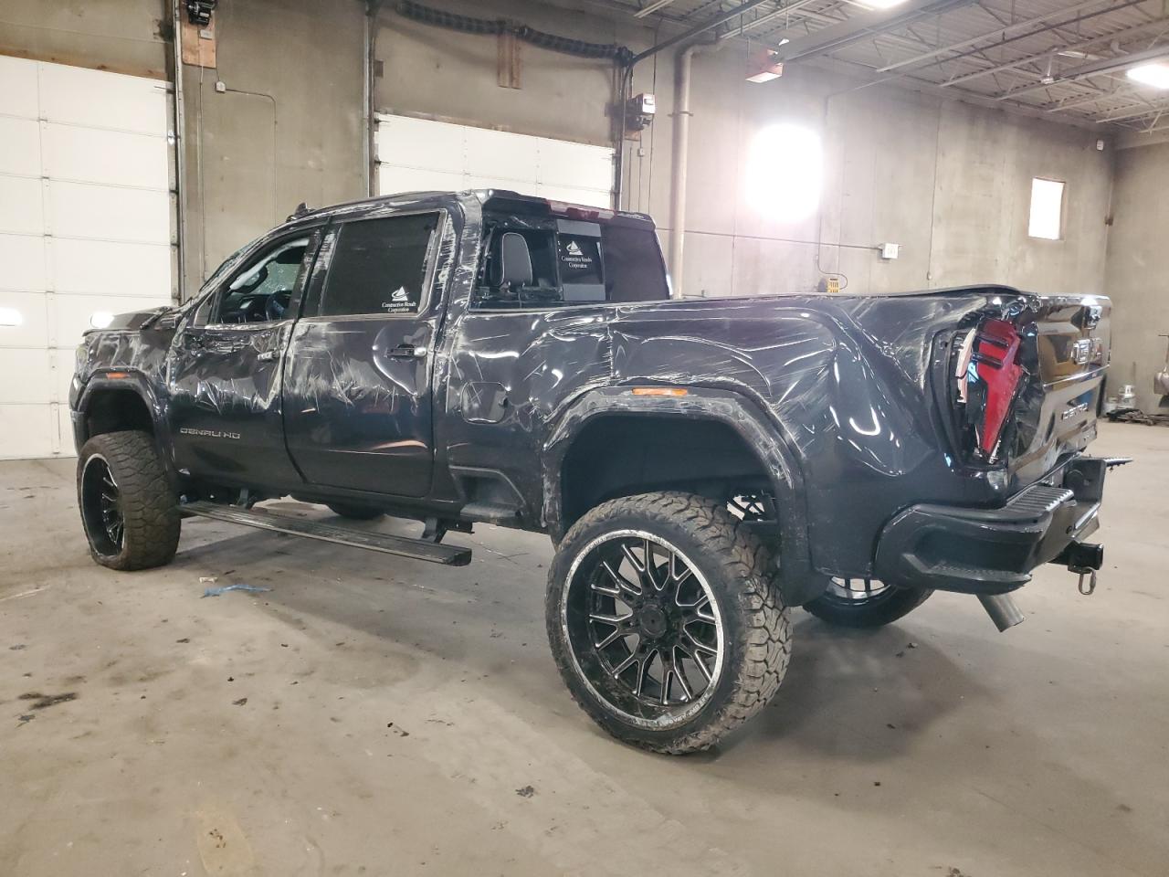 GMC SIERRA K2500 DENALI ULTIMATE
