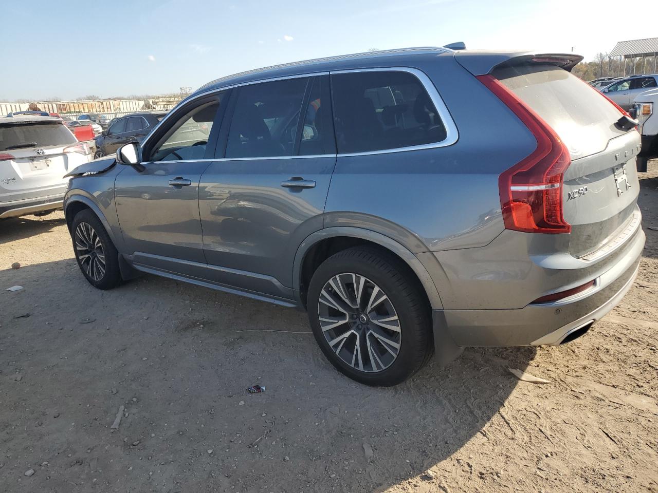 VOLVO XC90 T5 MOMENTUM