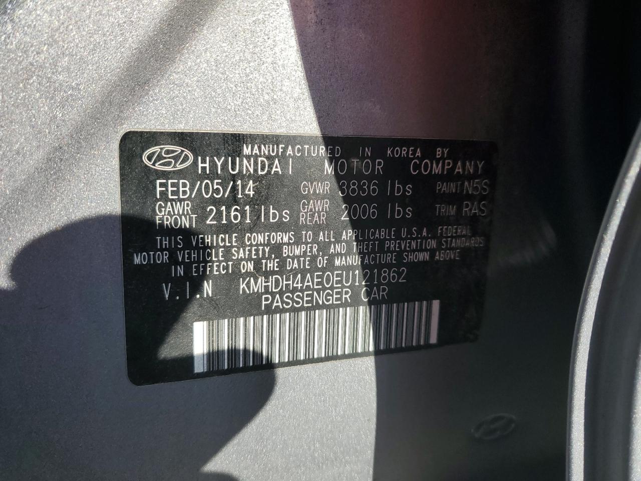 HYUNDAI ELANTRA SE