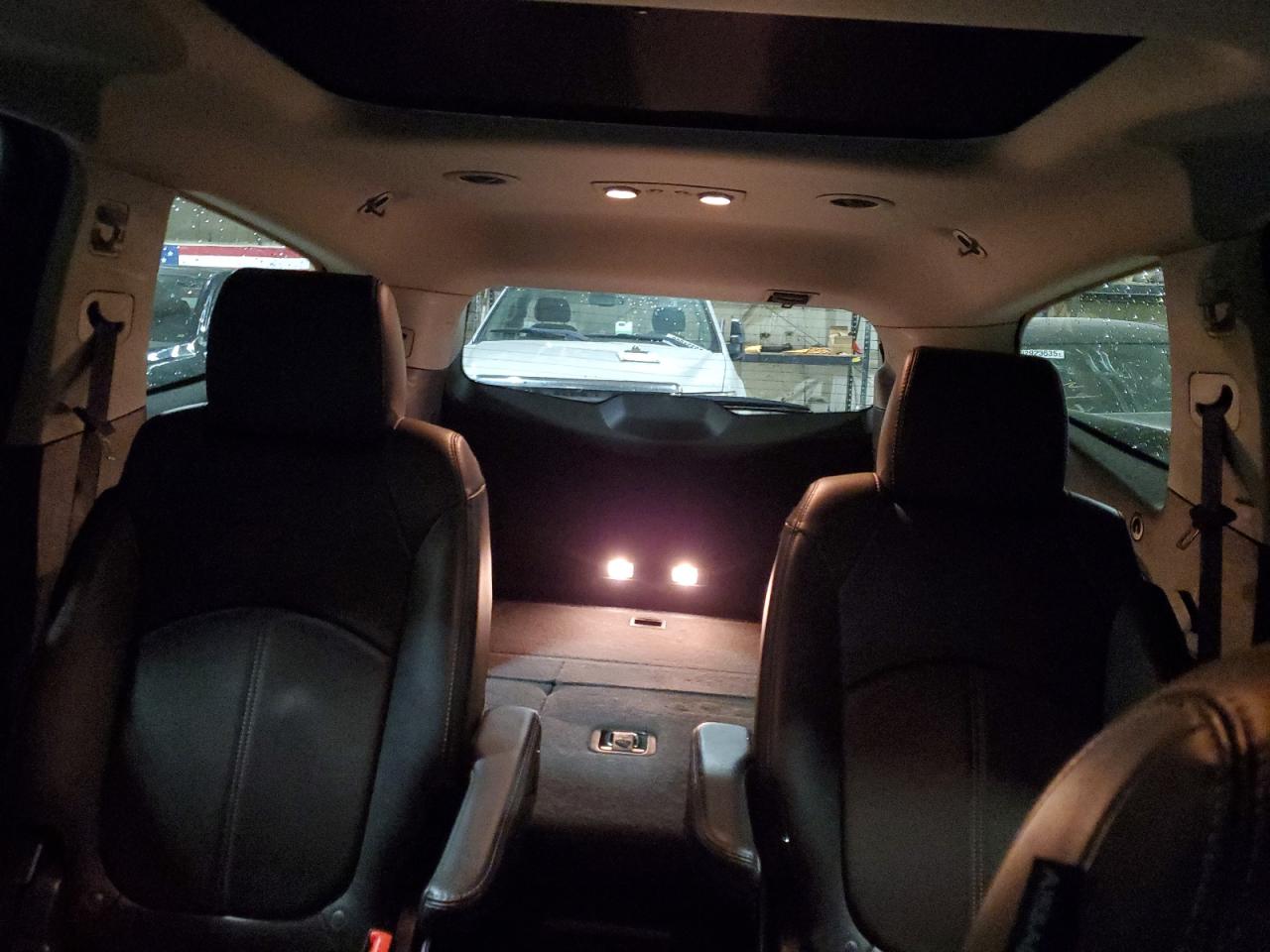 CHEVROLET TRAVERSE LT