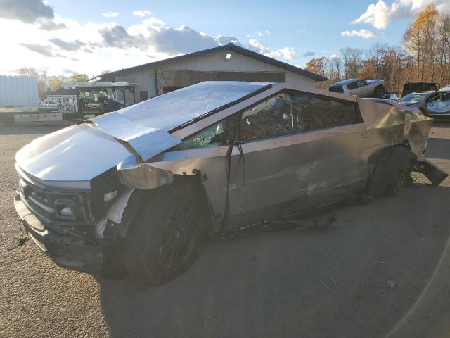 2025 TESLA CYBERTRUCK #3303843514