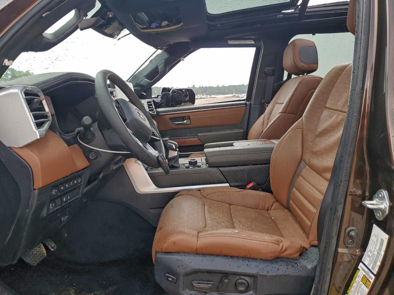 TOYOTA TUNDRA CREWMAX PLATINUM