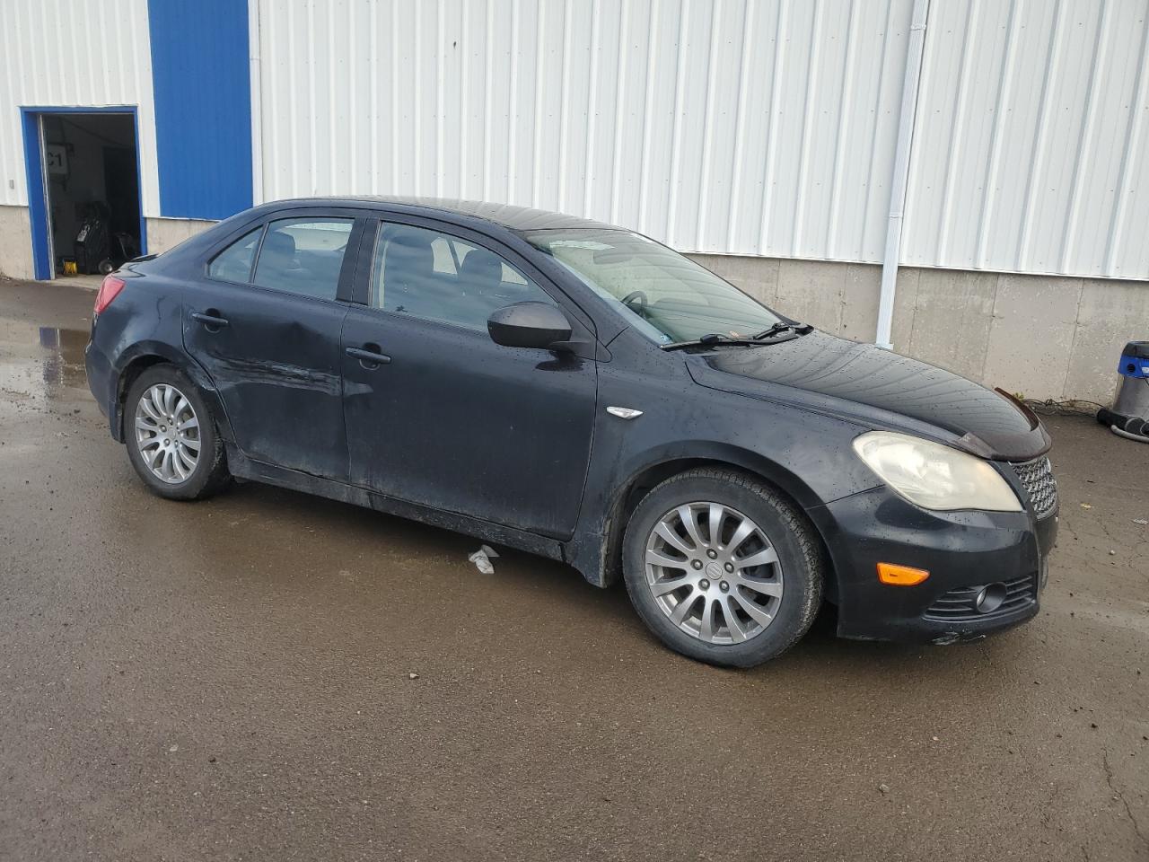 SUZUKI KIZASHI SE