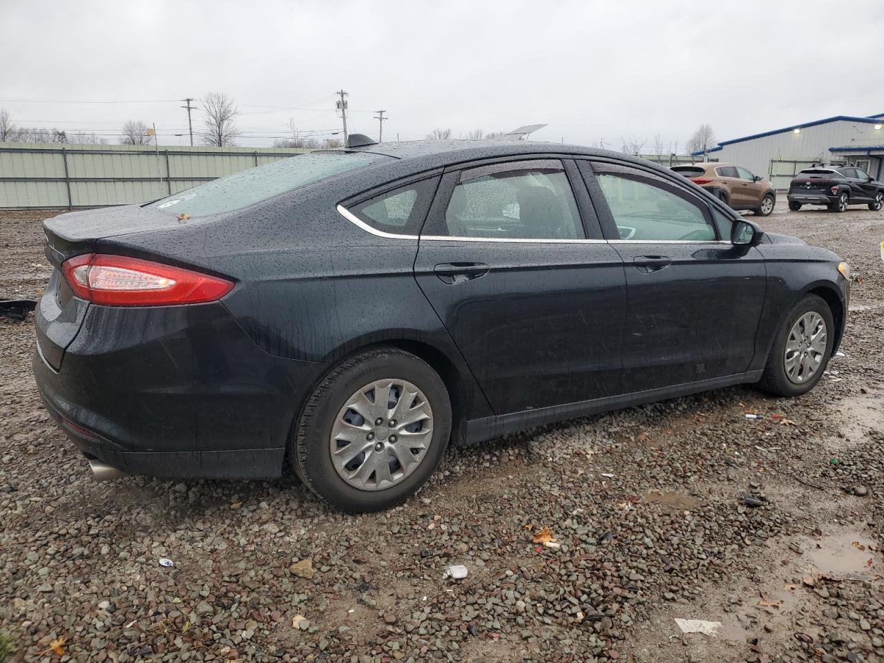 FORD FUSION S